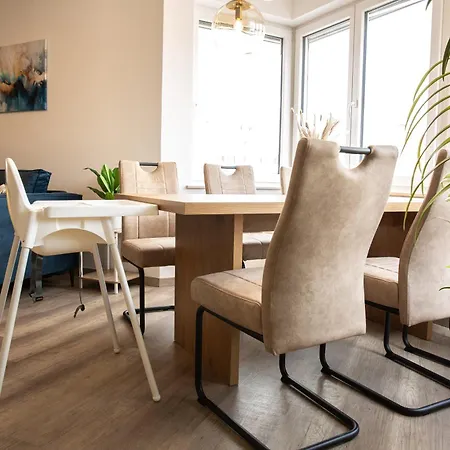Base Business And Family, 2bedrooms And Workspace Linz
