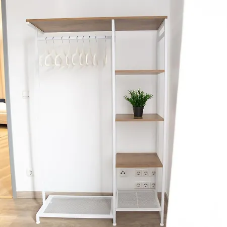 Base Business And Family, 2bedrooms And Workspace Apartment Linz